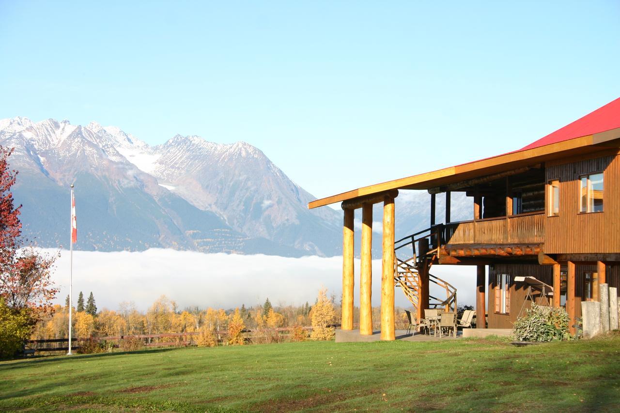 Smithers Driftwood Lodge Dış mekan fotoğraf