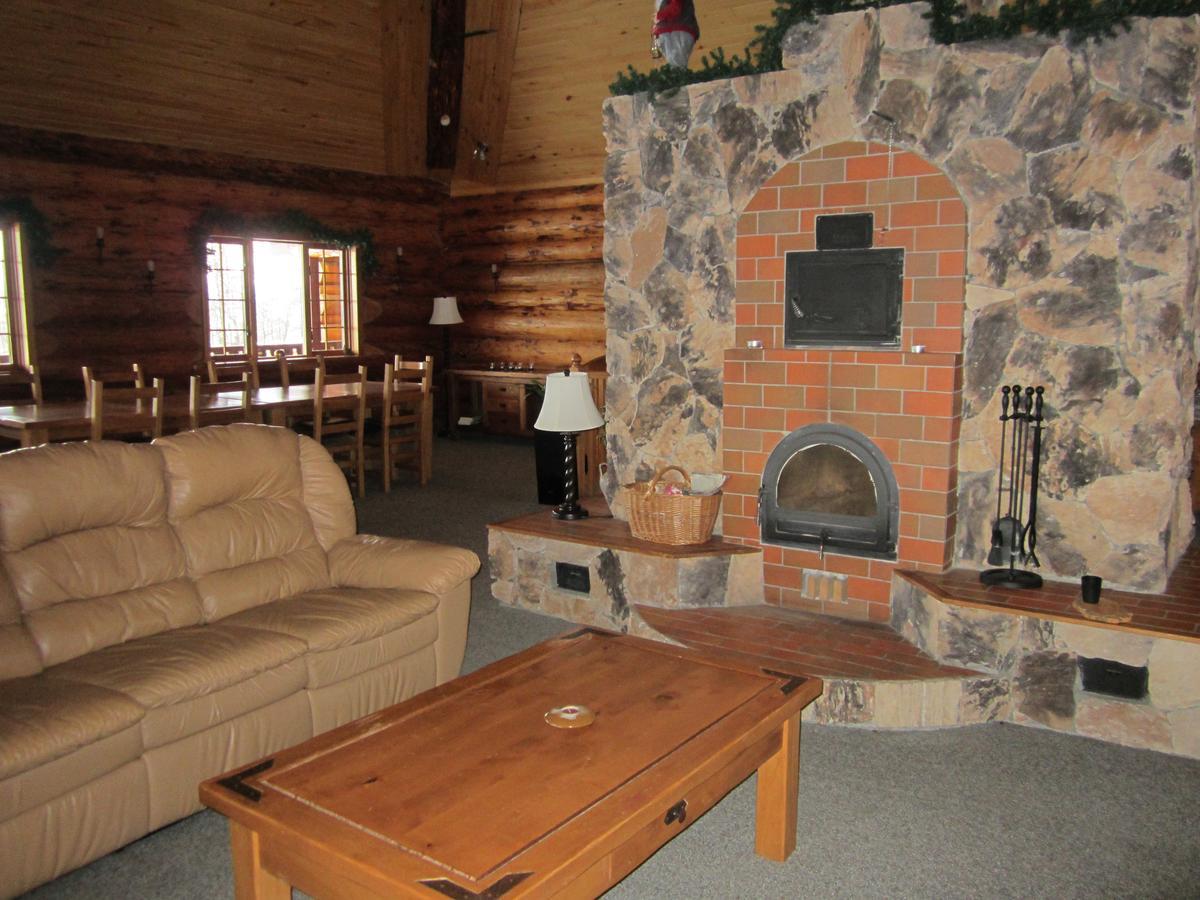 Smithers Driftwood Lodge Dış mekan fotoğraf