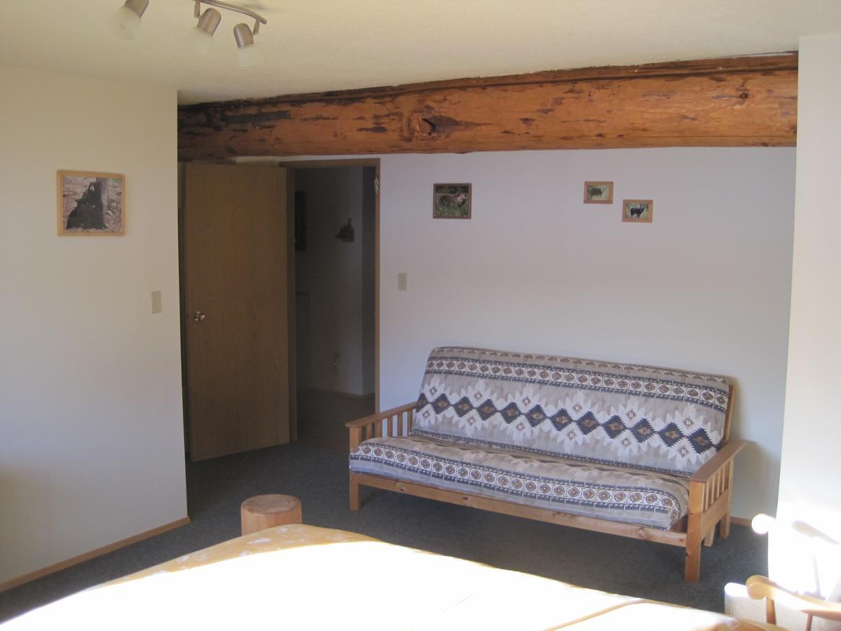 Smithers Driftwood Lodge Dış mekan fotoğraf